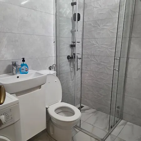 Mostar キャンプ場 *